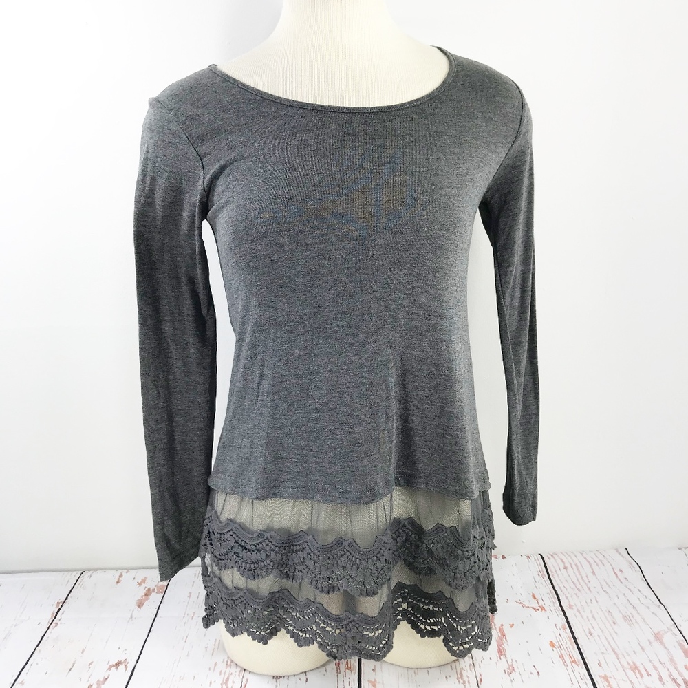 Winter Lennon Grey Scallop Lace Sheer Hem